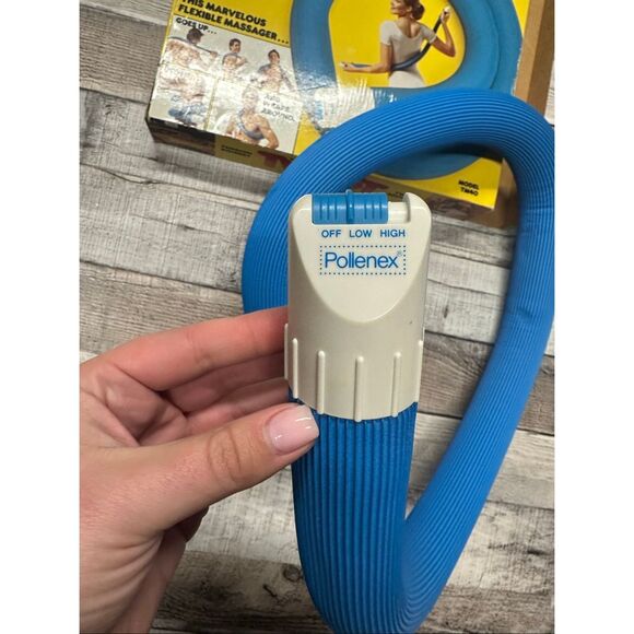 Vintage Pollenex “The Twist” Wrap Around Massager Flexible Vibrating Massage - Picture 3 of 5